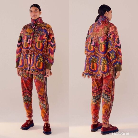 Revolve Farm Rio Anthropologie Pineapple Tapestry Puffer Poncho - Picture 2 of 15